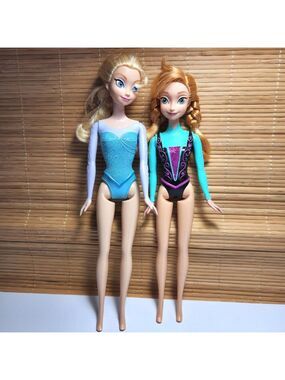 Disney Frozen Elsa Doll 2012 and Anna Doll 2013 Lot of 2